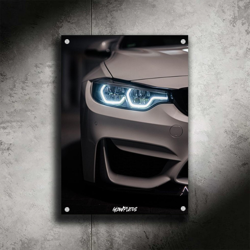 BMW M4 CSL Glowplate (Ice Blue Neon)