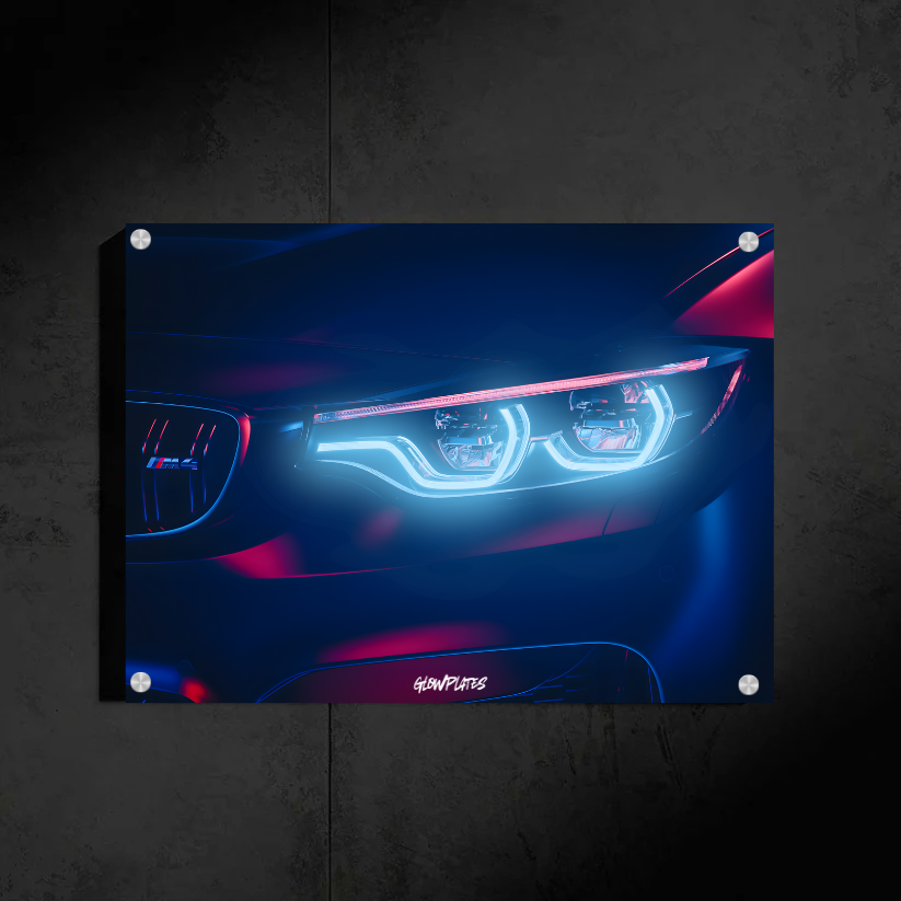 BMW M4 CSL Gran Coupé Glowplate (Ice Blue Neon)